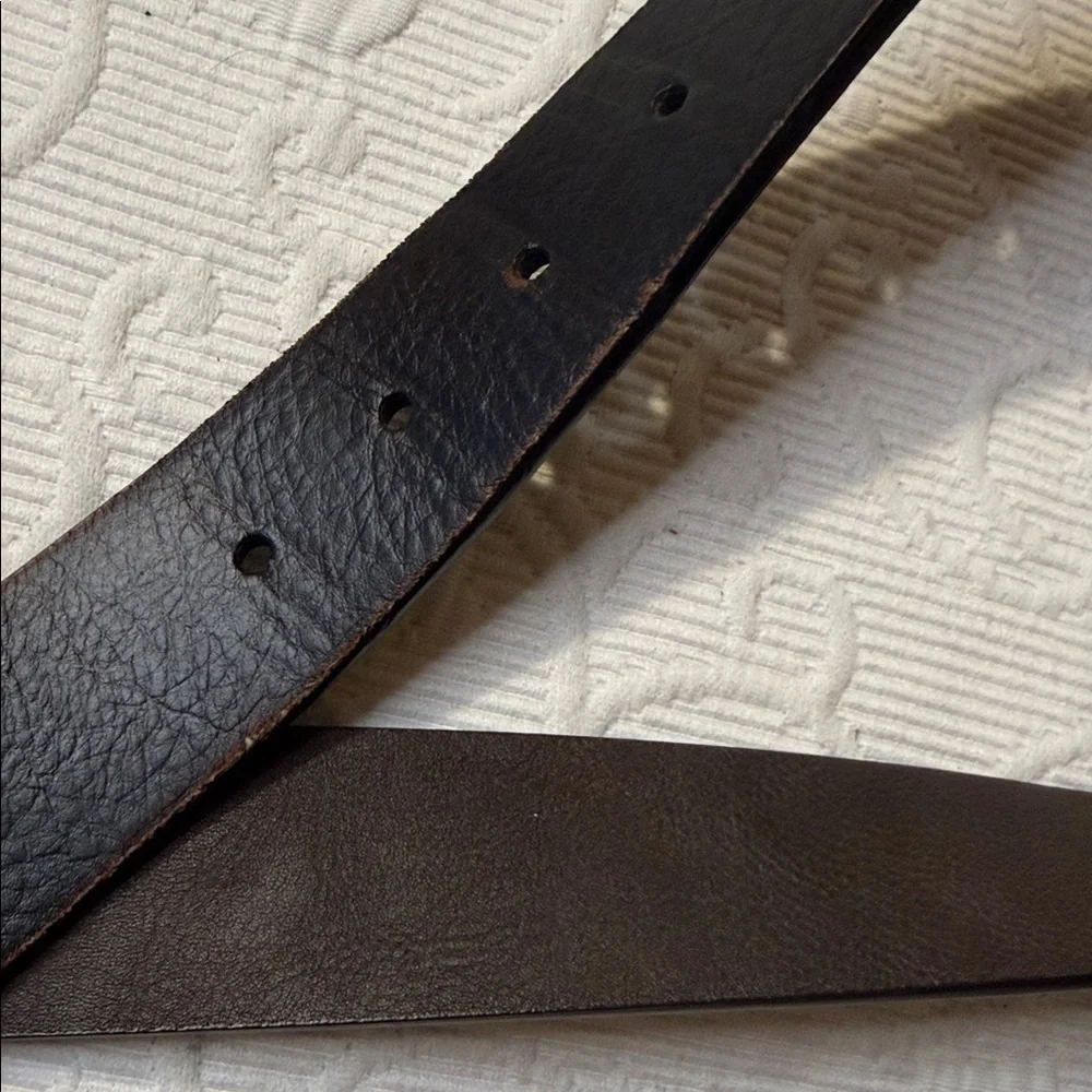 Columbia Men's Black/Brown Reversible Leather Belt. 34/36.